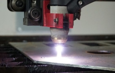 Những đổi mới và ưu điểm của máy cắt plasma CNC so với công nghệ truyền thống 